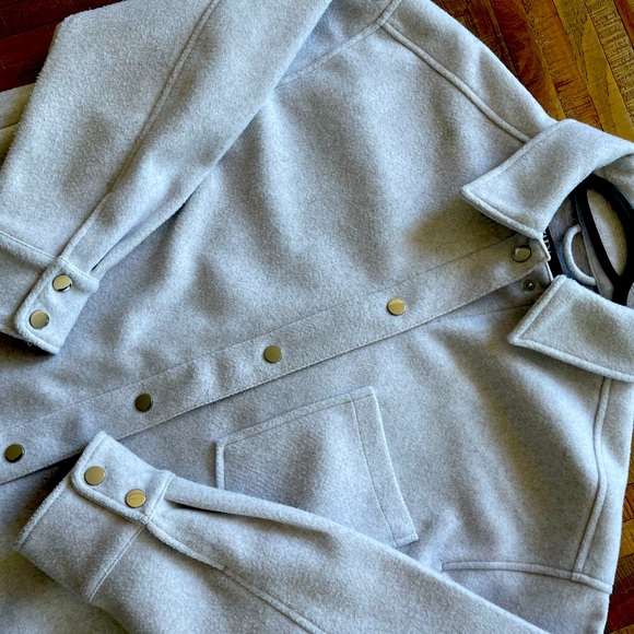 Light gray Zara shirt jacket size small - Picture 3 of 3